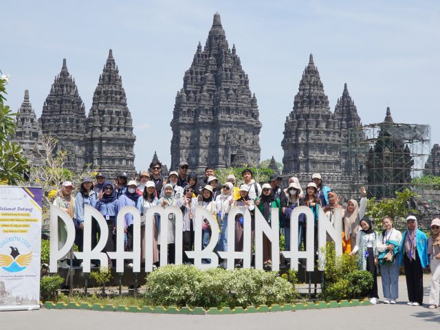 Modul Nusantara Kenalkan Mahasiswa PMM Tentang Budaya di Sekitar UNTIDAR